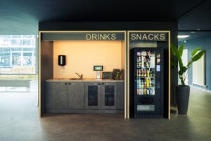 Getränke- und Snackstation in einem modernen EASYFITNESS Studio